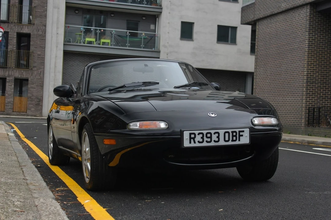1997 Mazda NA MX-5 Miata - Image 5 of 30