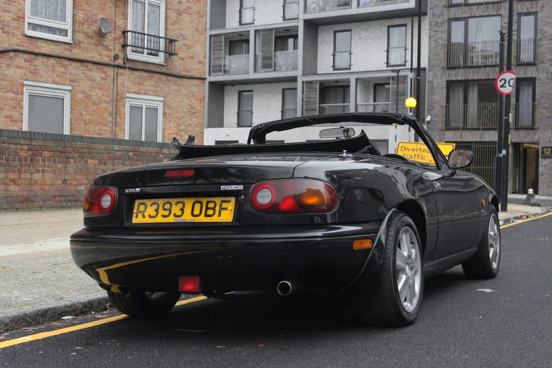 1997 Mazda NA MX-5 Miata - Image 11 of 30