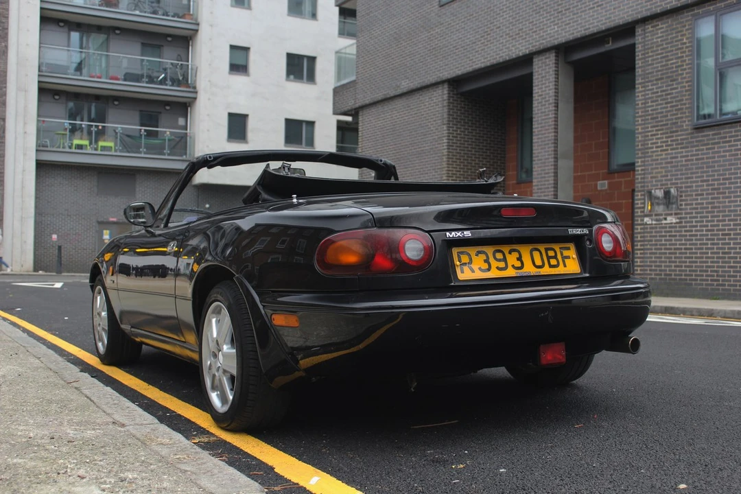 1997 Mazda NA MX-5 Miata - Image 8 of 30