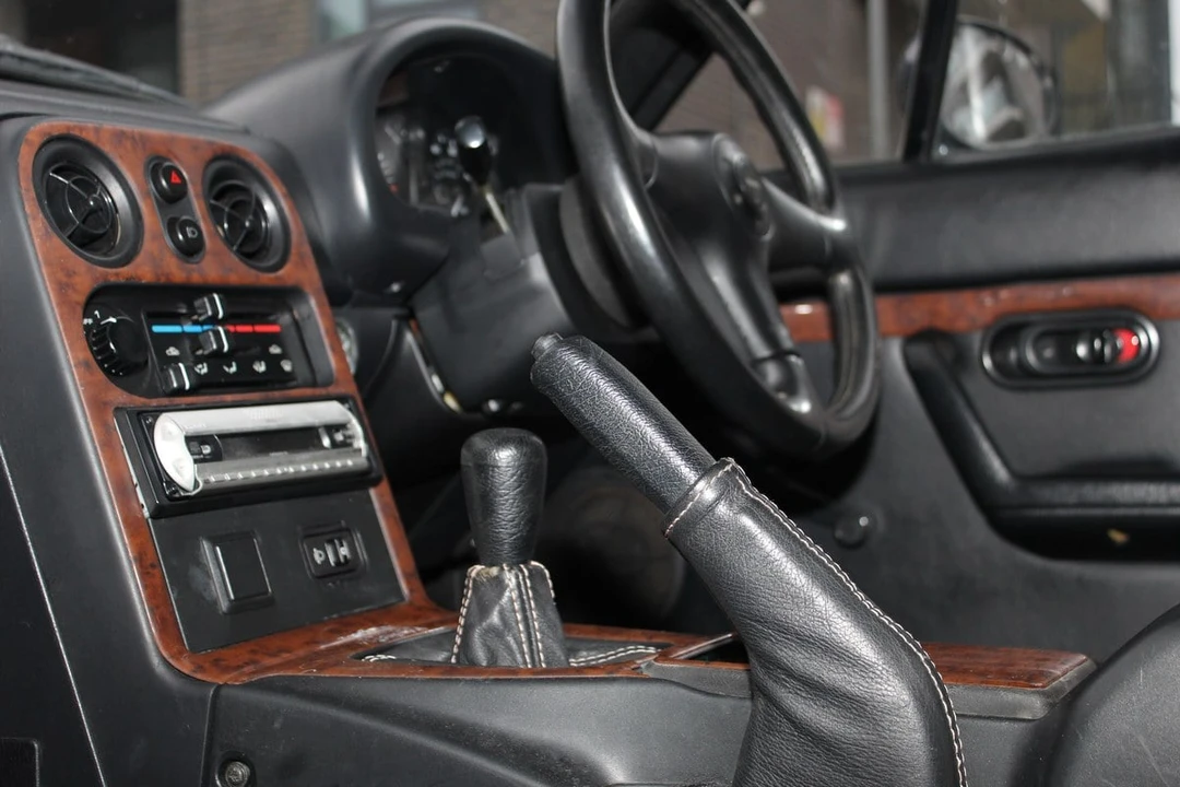 1997 Mazda NA MX-5 Miata - Image 27 of 30