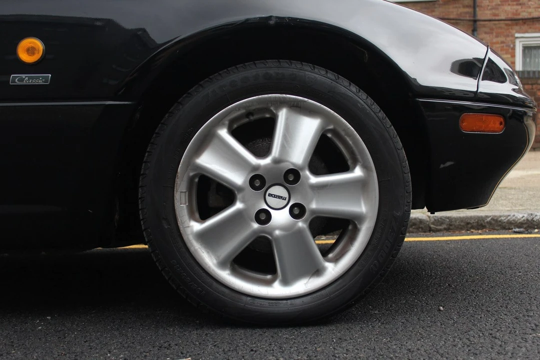 1997 Mazda NA MX-5 Miata - Image 26 of 30