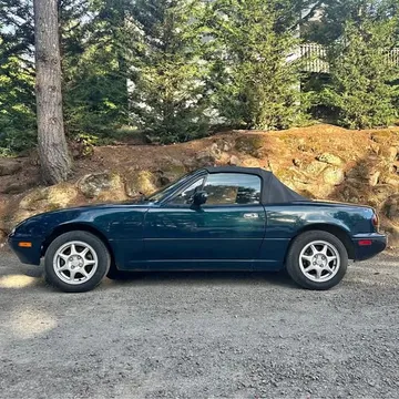 1997 Mazda MX-5 Club Convertible 2D