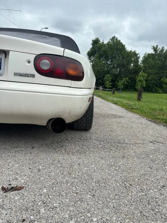 1997 Mazda NA MX-5 Miata - Image 8 of 9