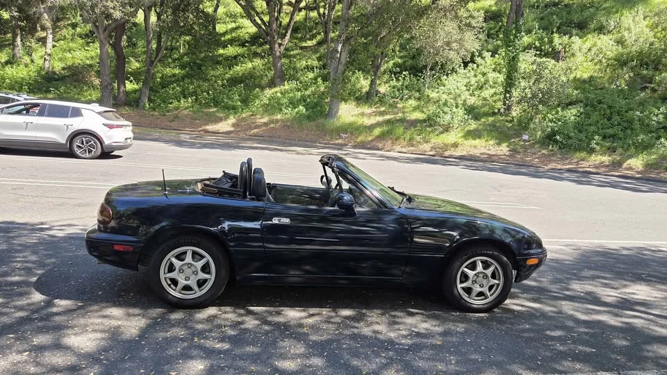 1997 Mazda NA MX-5 Miata - Image 2 of 5