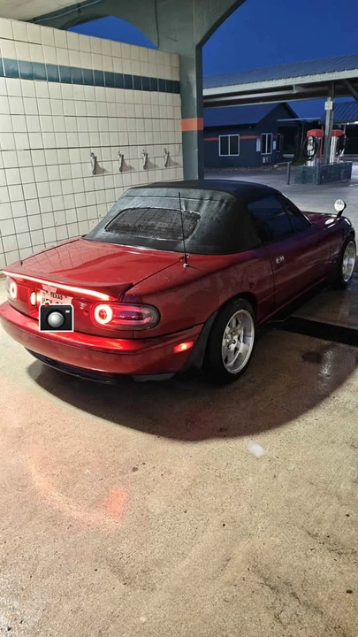 1997 Mazda NA MX-5 Miata - Image 4 of 10