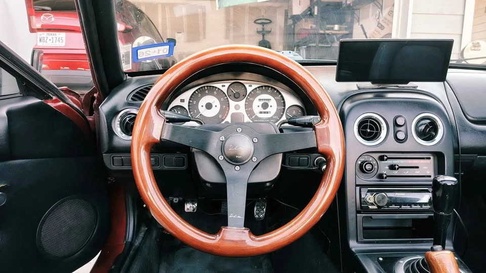 1997 Mazda NA MX-5 Miata - Image 8 of 10