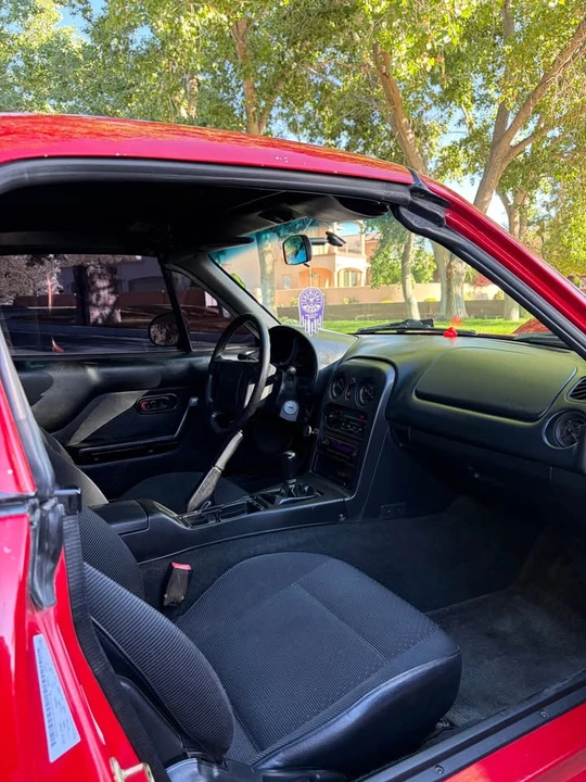 1997 Mazda NA MX-5 Miata - Image 5 of 8