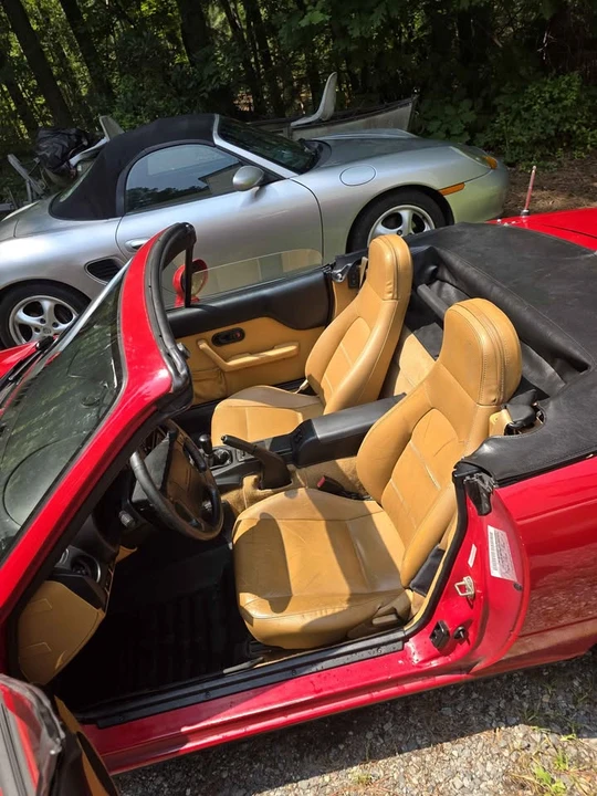 1997 Mazda NA MX-5 Miata - Image 5 of 10