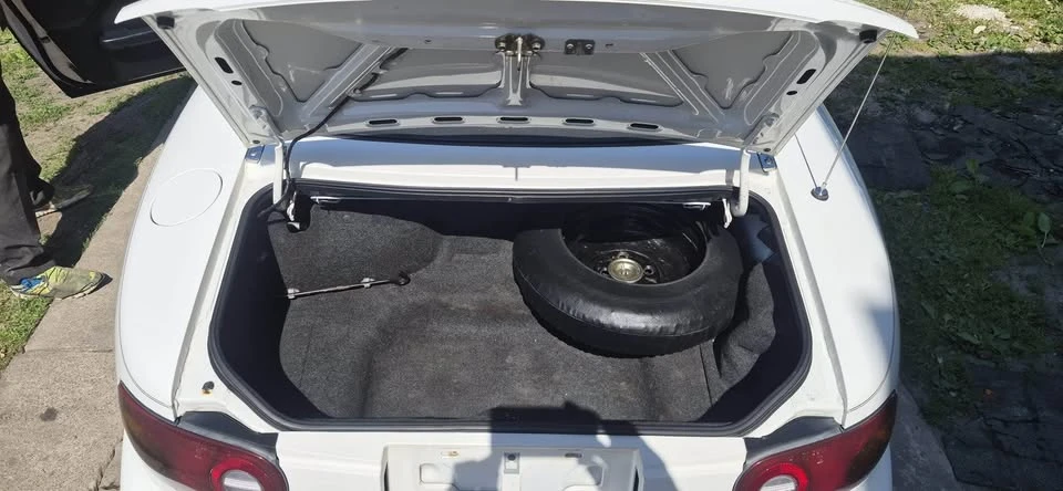 1997 Mazda NA MX-5 Miata - Image 5 of 11