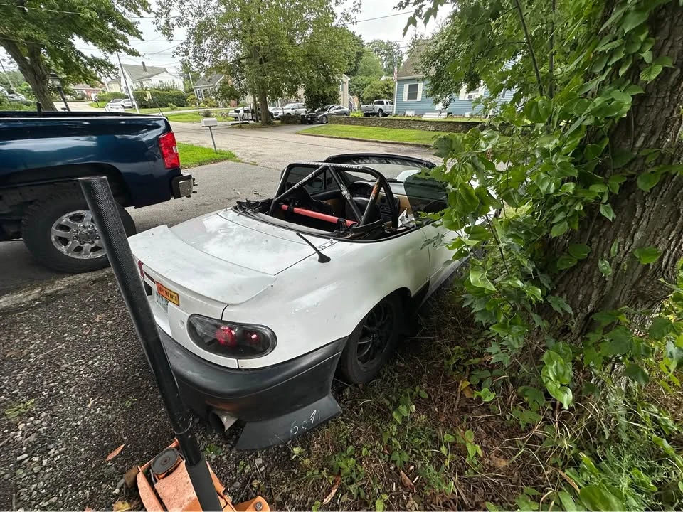 1997 Mazda NA MX-5 Miata - Image 6 of 12