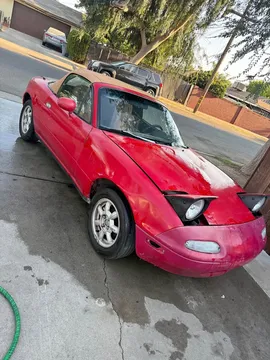 1997 Mazda MX-5 Convertible 2D