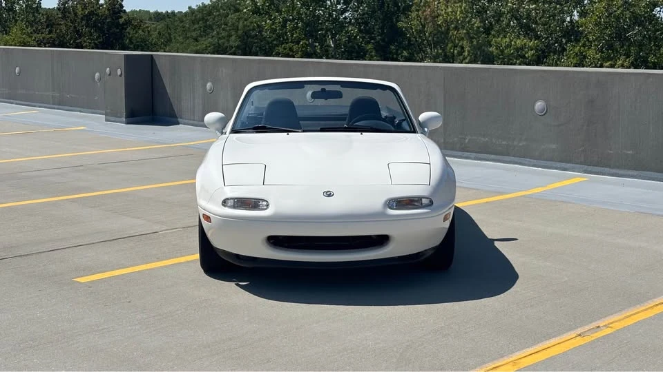 1997 Mazda NA MX-5 Miata - Image 9 of 10