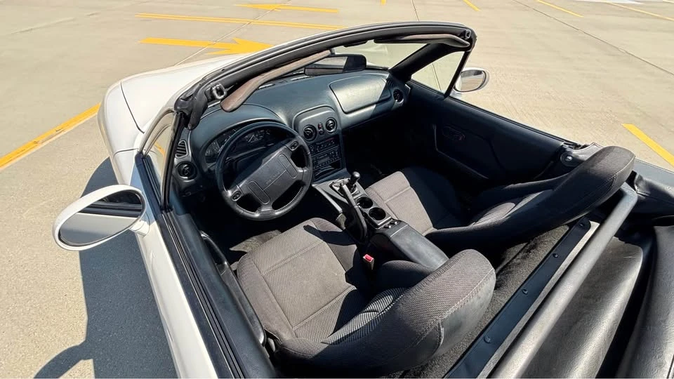 1997 Mazda NA MX-5 Miata - Image 10 of 10
