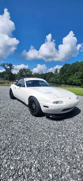1997 Mazda MX-5 Miata Convertible 2D