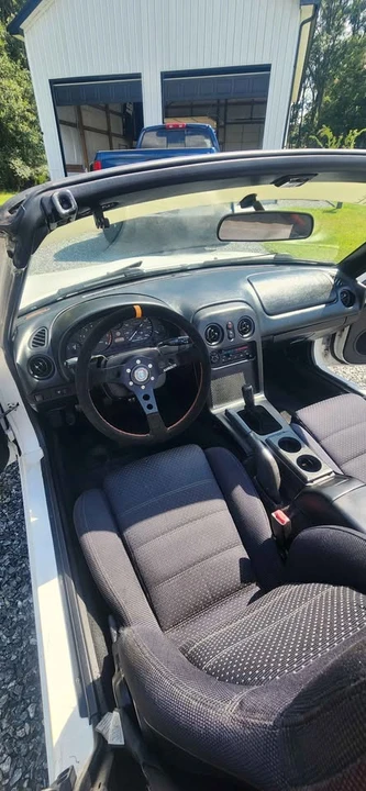 1997 Mazda NA MX-5 Miata - Image 4 of 7