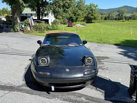 1997 Mazda MX-5 Convertible 2D