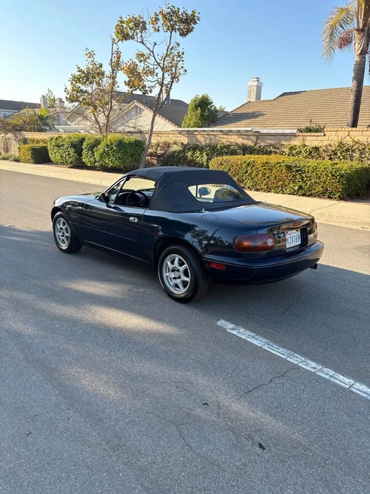 1997 Mazda NA MX-5 Miata - Image 4 of 8