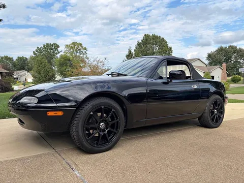 1997 Mazda MX-5 Convertible 2D