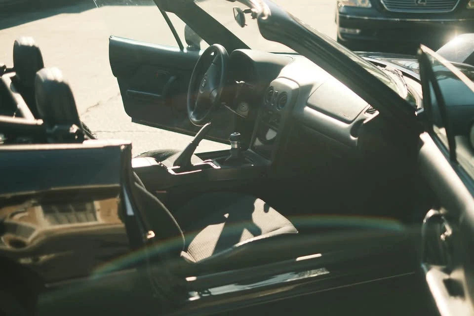 1997 Mazda NA MX-5 Miata - Image 6 of 9