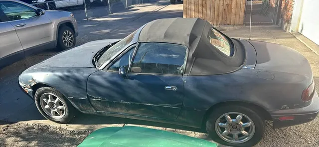 1997 Mazda MX-5 Convertible 2D