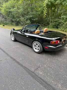 1997 Mazda MX-5 Convertible 2D