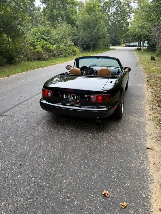 1997 Mazda NA MX-5 Miata - Image 2 of 11