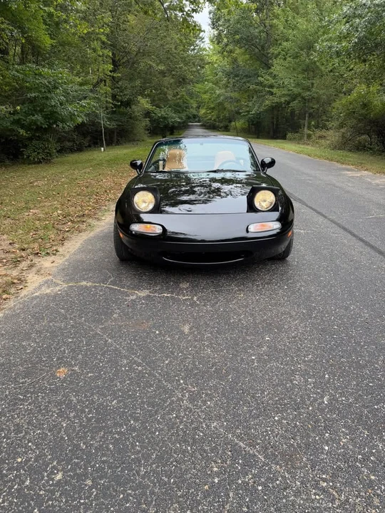 1997 Mazda NA MX-5 Miata - Image 4 of 11