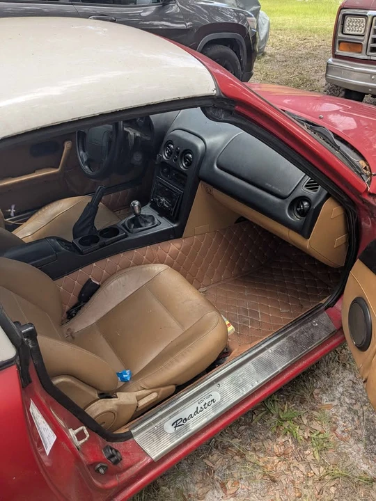1997 Mazda NA MX-5 Miata - Image 6 of 7