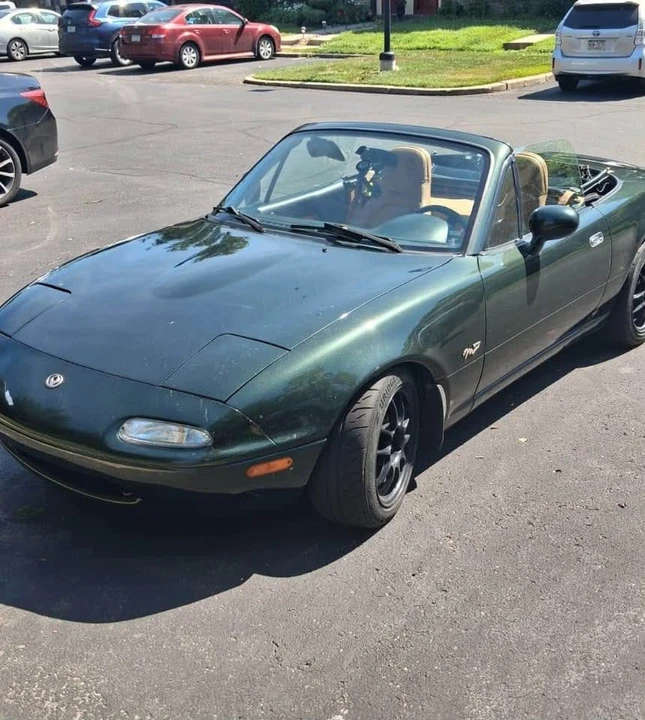 1997 Mazda NA MX-5 Miata - Image 7 of 9