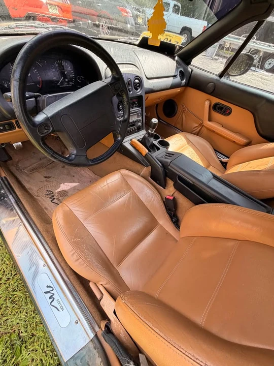 1997 Mazda NA MX-5 Miata - Image 5 of 8