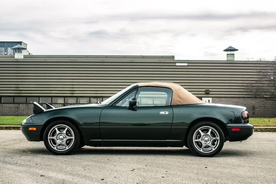 1997 Mazda NA MX-5 Miata - Image 6 of 10