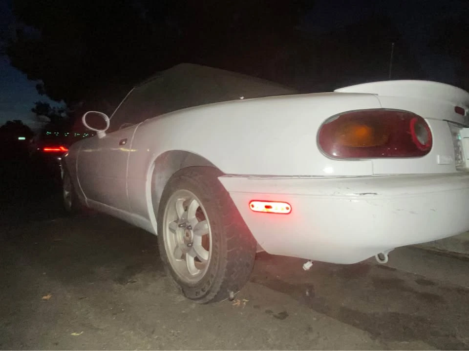 1997 Mazda NA MX-5 Miata - Image 4 of 4