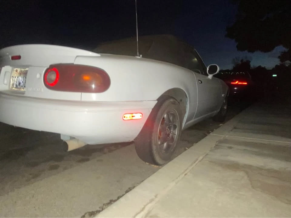 1997 Mazda NA MX-5 Miata - Image 3 of 4
