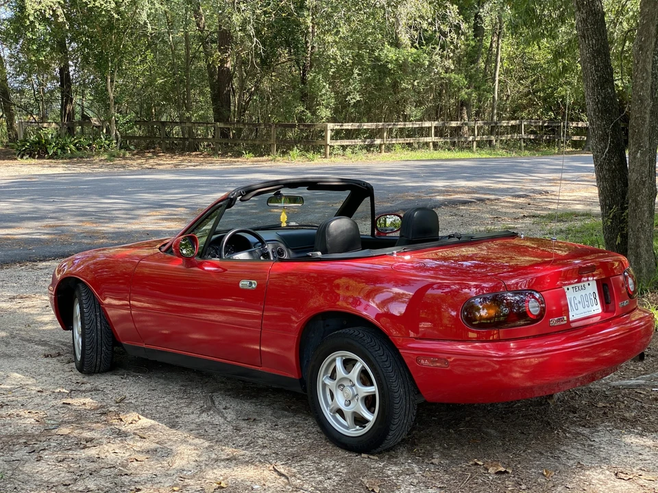 1997 Mazda NA MX-5 Miata - Image 8 of 31