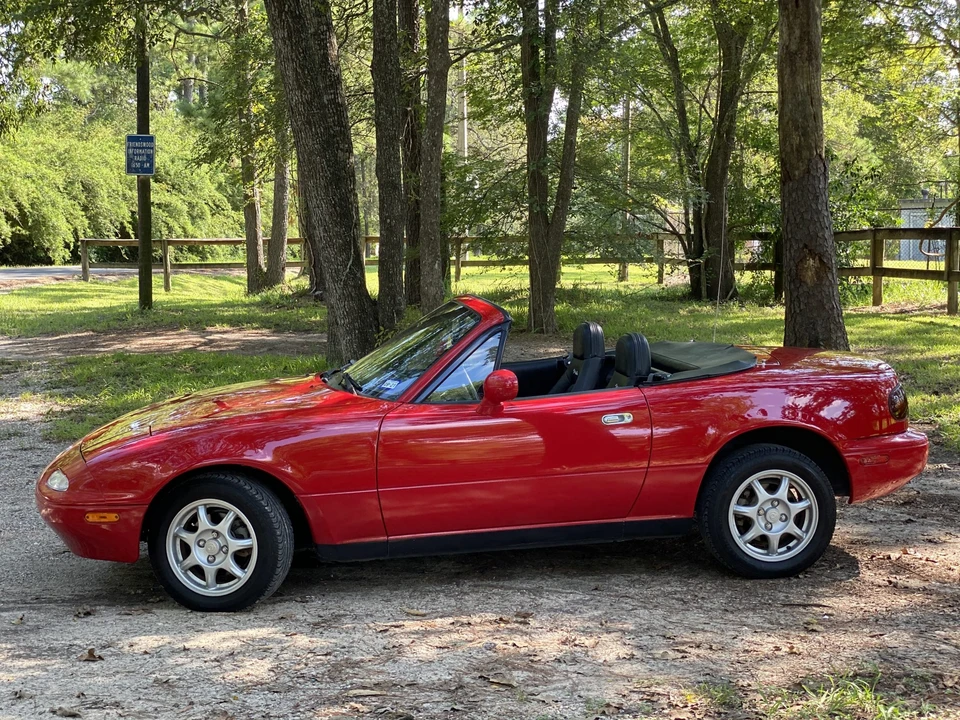 1997 Mazda NA MX-5 Miata - Image 6 of 31