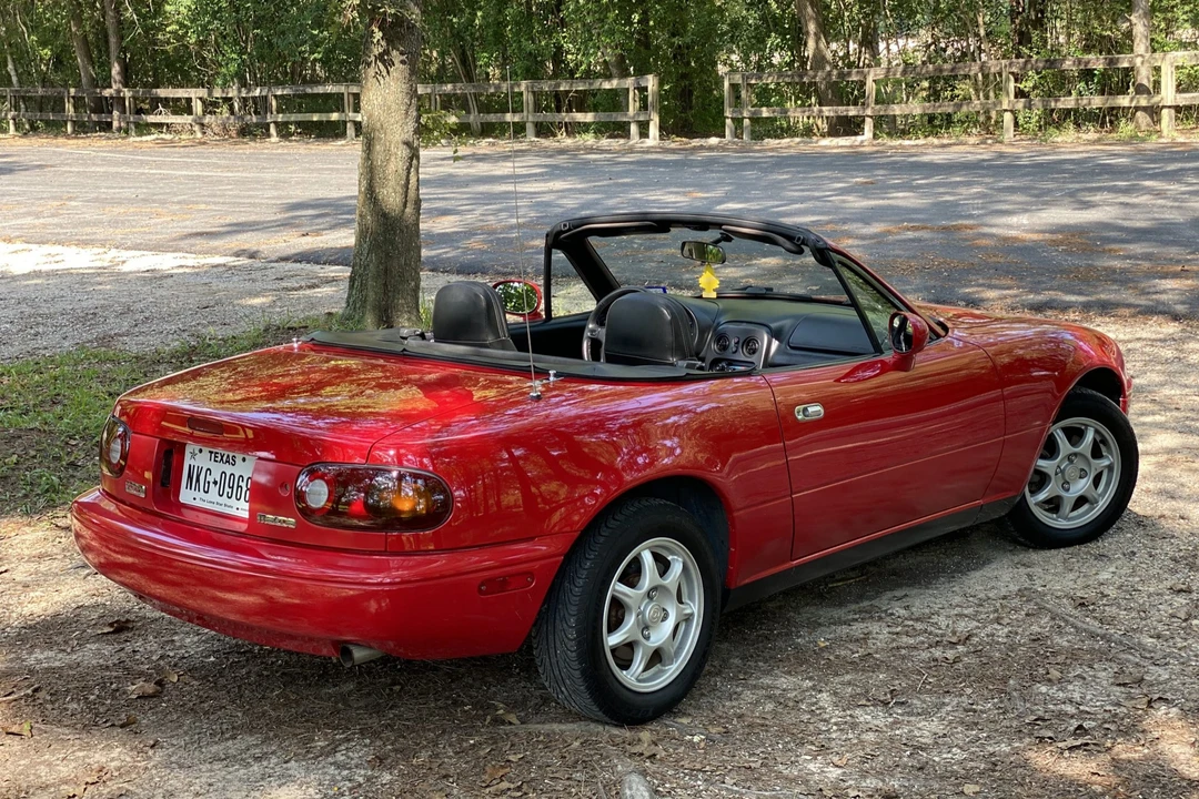 1997 Mazda NA MX-5 Miata - Image 9 of 31