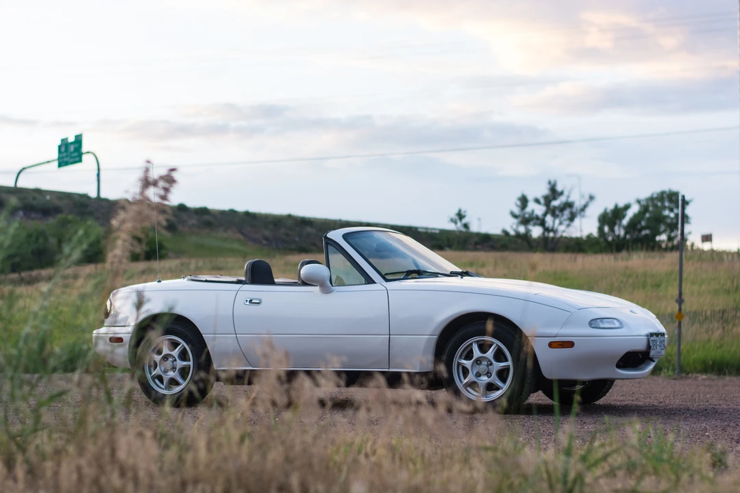 1997 Mazda NA MX-5 Miata - Image 2 of 31