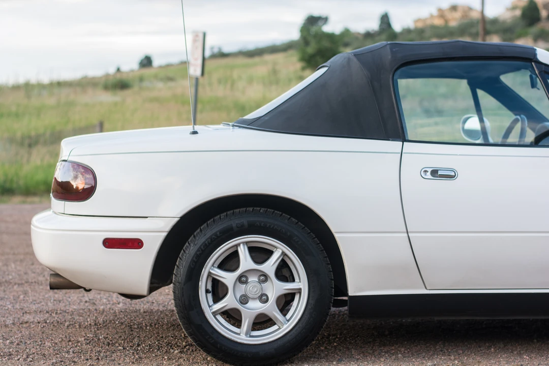 1997 Mazda NA MX-5 Miata - Image 21 of 31