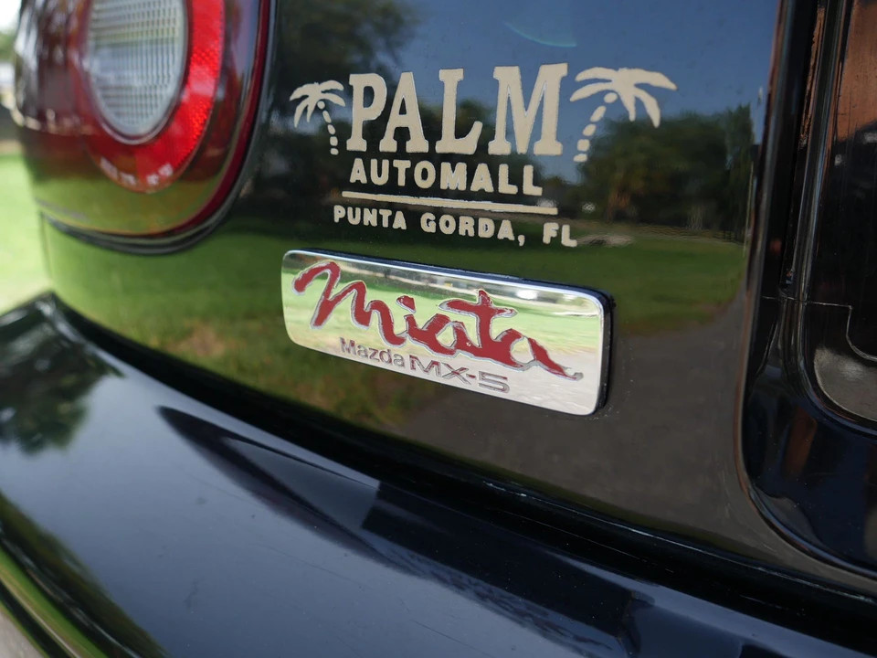 1997 Mazda NA MX-5 Miata - Image 5 of 13