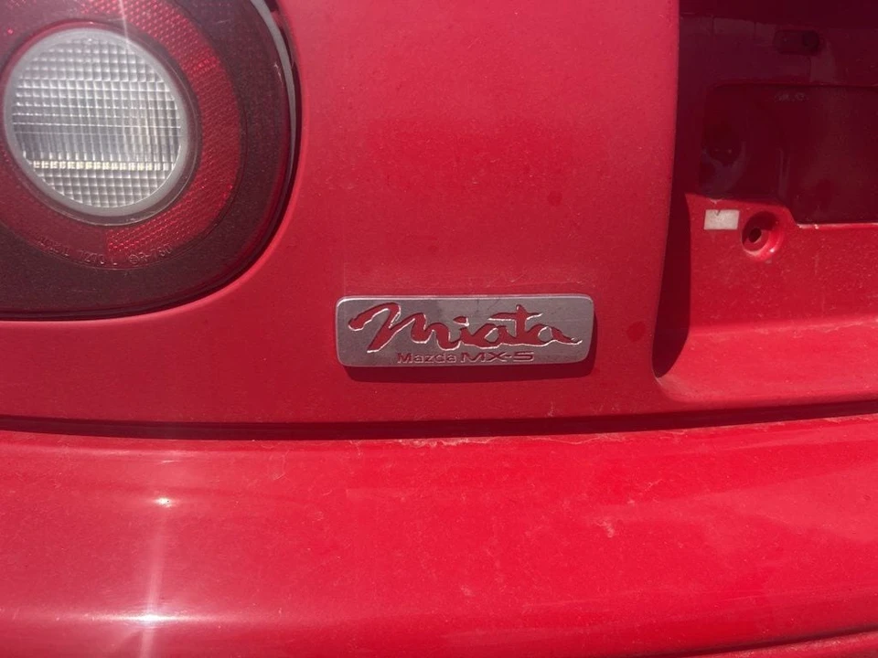 1997 Mazda NA MX-5 Miata - Image 4 of 9