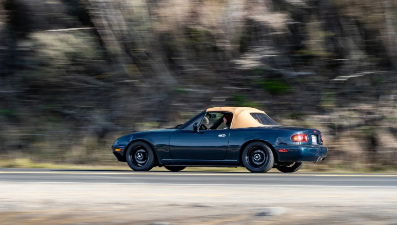 1997 Mazda NA MX-5 Miata - Image 14 of 21