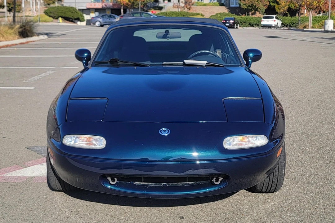 1997 Mazda NA MX-5 Miata - Image 2 of 31