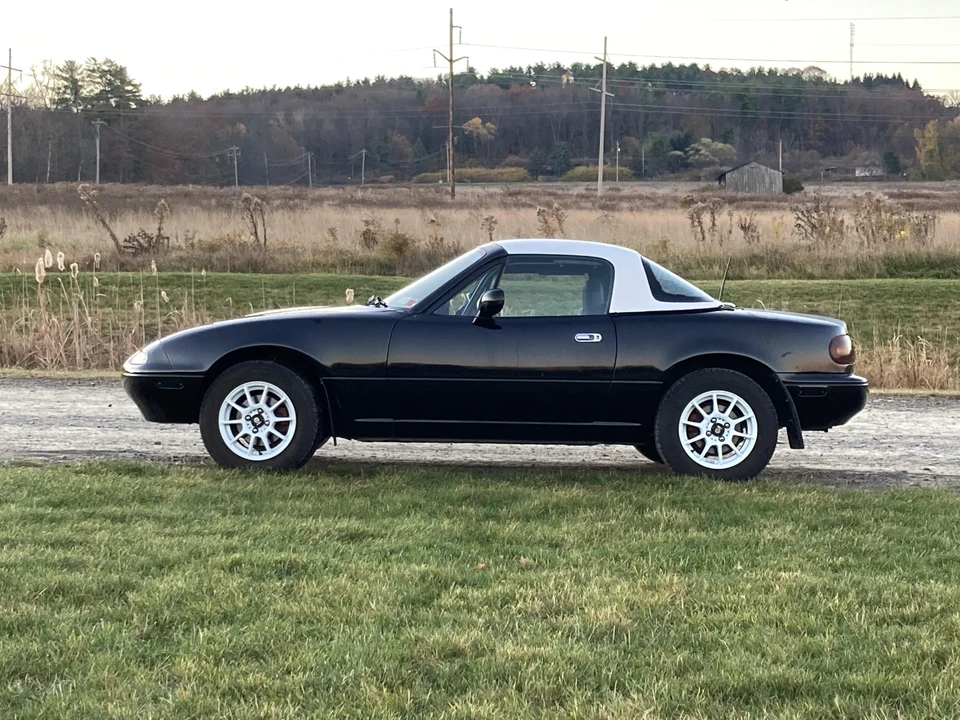 1997 Mazda NA MX-5 Miata - Image 11 of 31