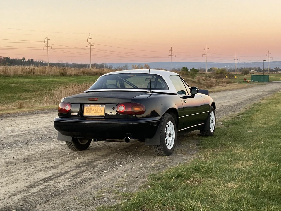 1997 Mazda NA MX-5 Miata - Image 3 of 31