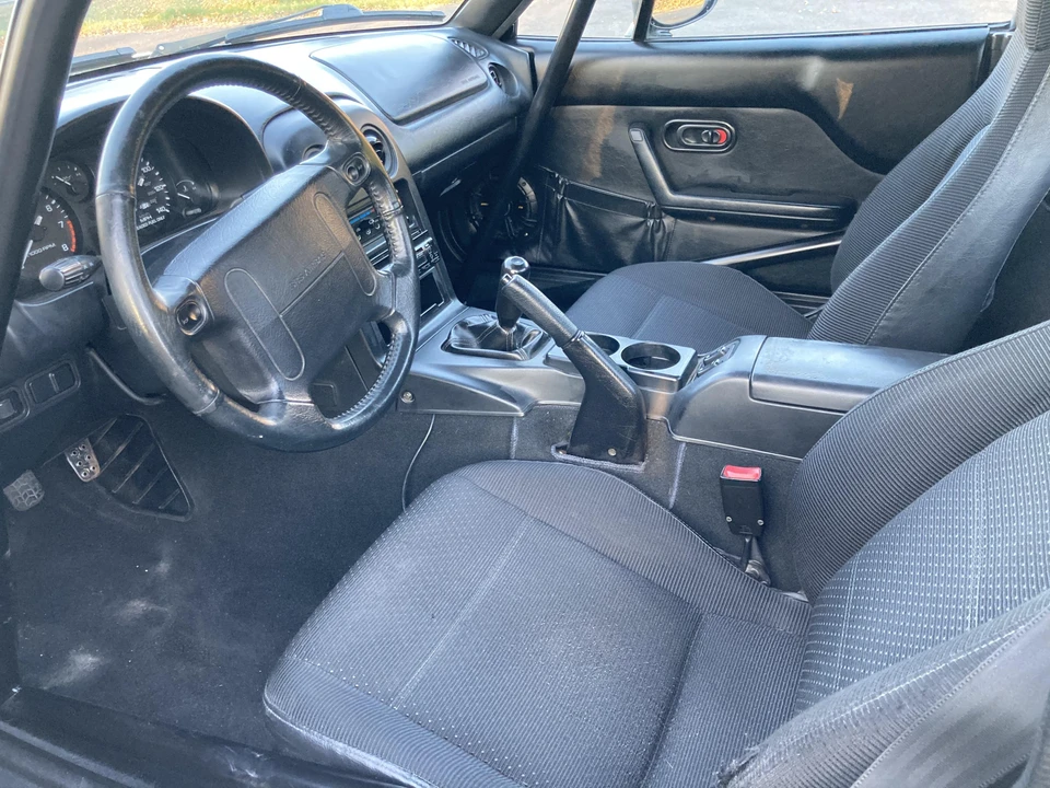 1997 Mazda NA MX-5 Miata - Image 26 of 31