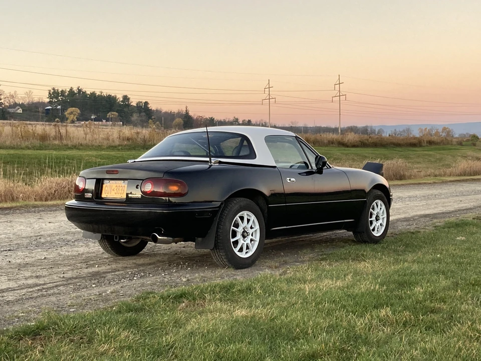 1997 Mazda NA MX-5 Miata - Image 18 of 31