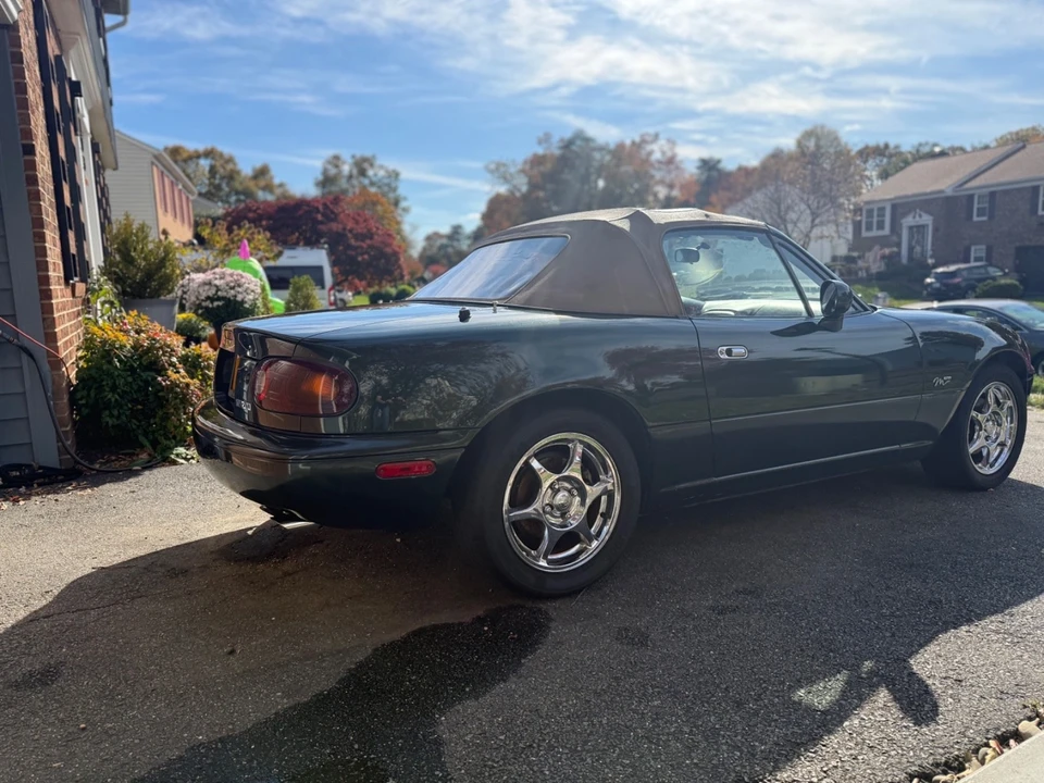 1997 Mazda NA MX-5 Miata - Image 7 of 21