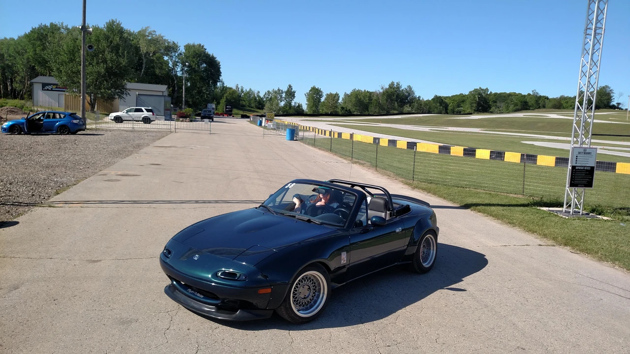 1997 Mazda NA MX-5 Miata - Image 8 of 31