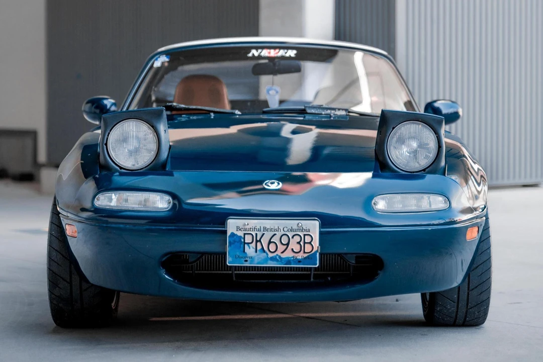 1997 Mazda NA MX-5 Miata - Image 2 of 31