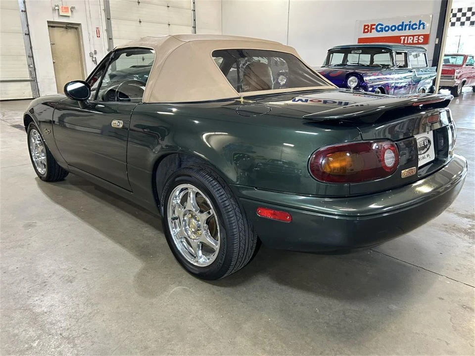 1997 Mazda NA MX-5 Miata - Image 9 of 31